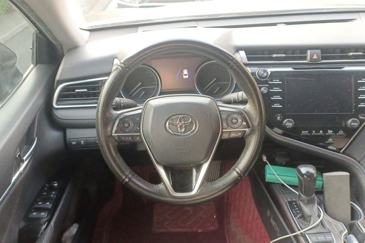 Used Toyota Camry 2018 2.5G Luxury Edition Steering Wheel