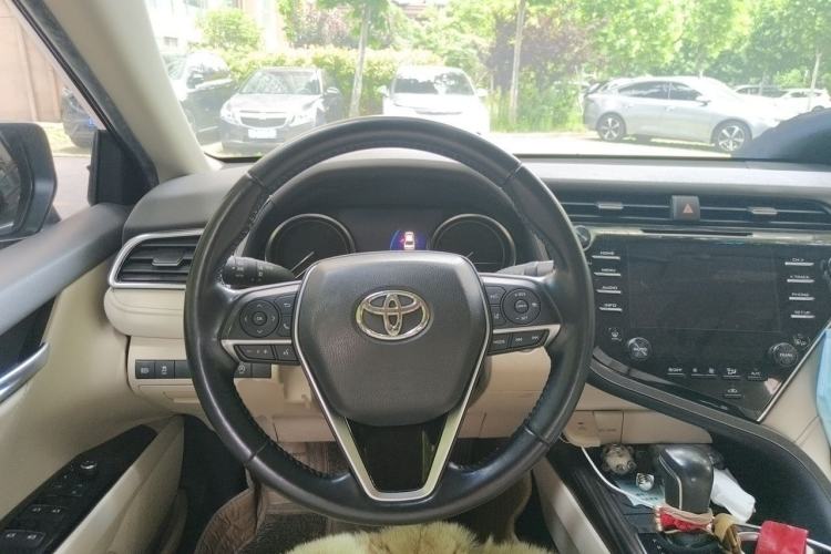 Used Toyota Camry 2018 2.5G Luxury Edition Steering Wheel