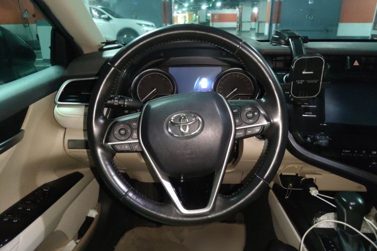 Used Toyota Camry 2018 2.0G Luxury Edition Steering Wheel