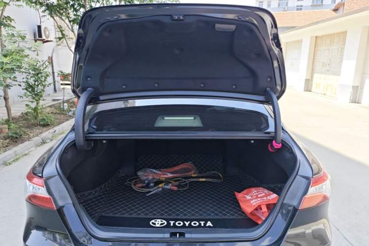 Used Toyota Camry 2018 2.5G Luxury Edition Trunk