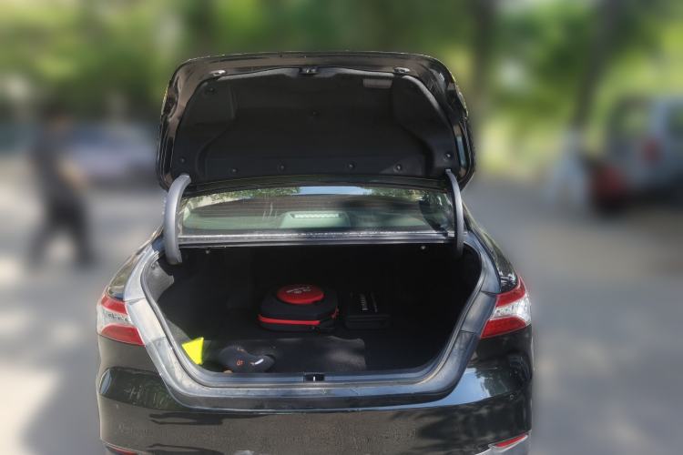 Used Toyota Camry 2018 2.5G Luxury Edition Trunk
