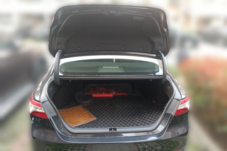 Used Toyota Camry 2018 2.5G Luxury Edition Trunk