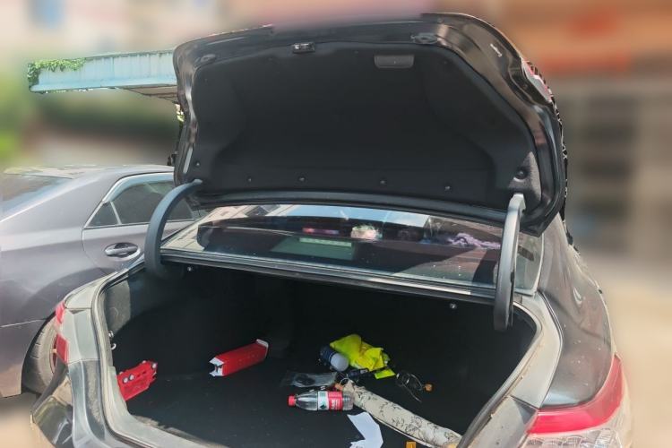 Used Toyota Camry 2018 2.0G Luxury Edition Trunk