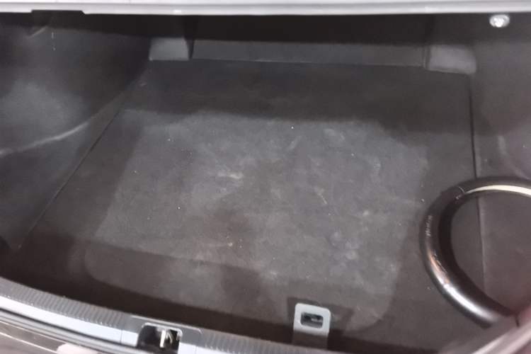 Used Toyota Camry 2018 2.0G Luxury Edition Trunk