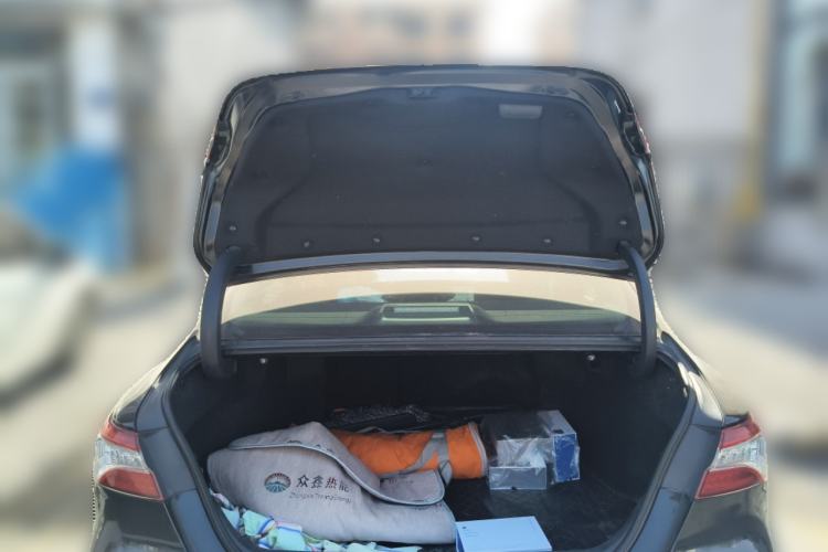 Used Toyota Camry 2018 Dual-Engine 2.5 HG Luxury Edition Trunk