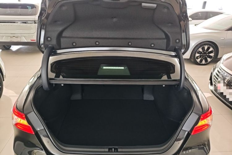 Used Toyota Camry 2018 2.0G Luxury Edition Trunk