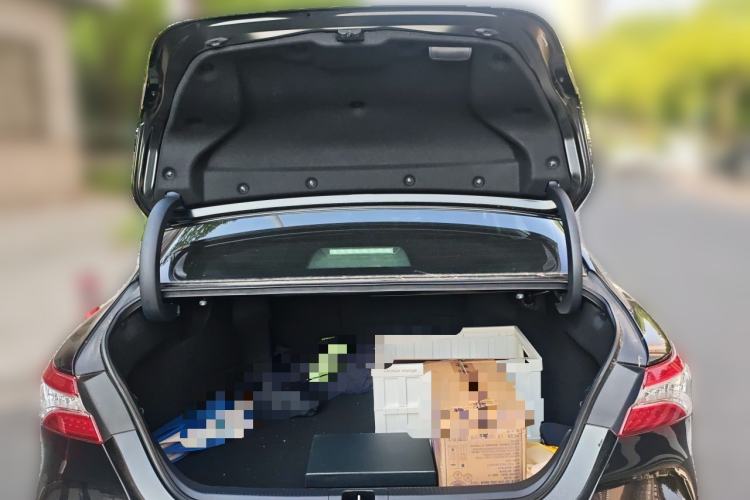 Used Toyota Camry 2018 2.5G Luxury Edition Trunk