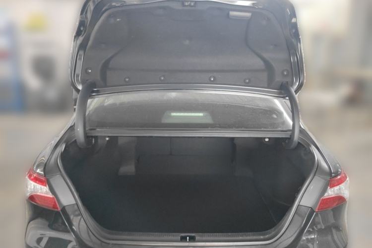 Used Toyota Camry 2018 2.5G Luxury Edition Trunk