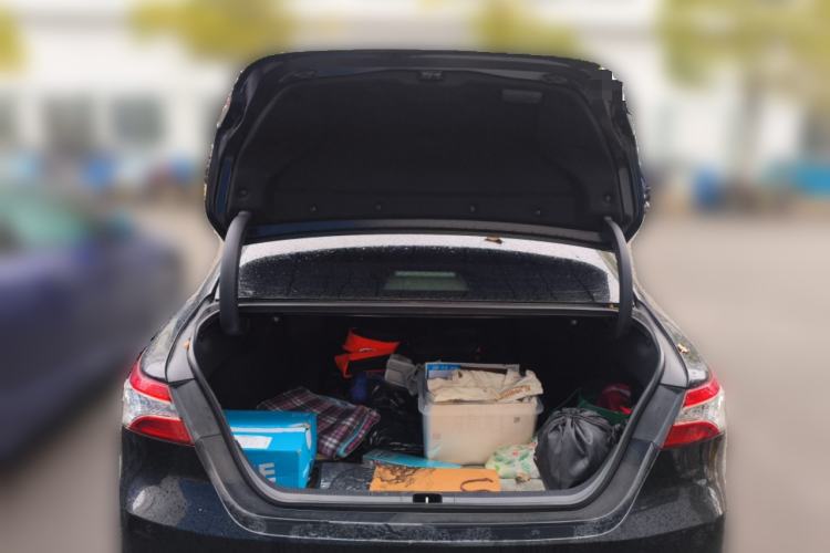 Used Toyota Camry 2018 2.0G Luxury Edition Trunk