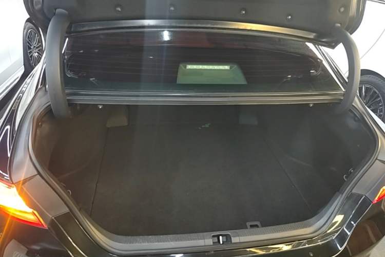 Used Toyota Camry 2018 2.0E Leading Edition Trunk