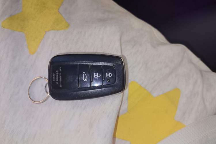 Used Toyota Camry 2018 2.0S FENGSHANG Edition Vehicle Key