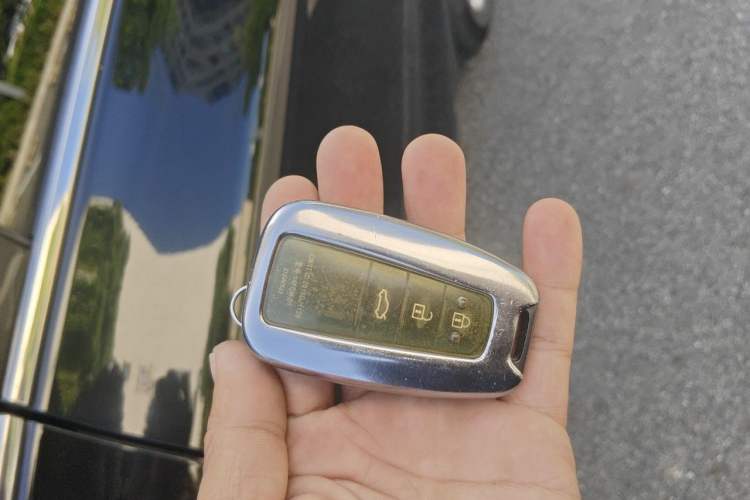 Used Toyota Camry 2018 2.0G Luxury Edition Vehicle Key
