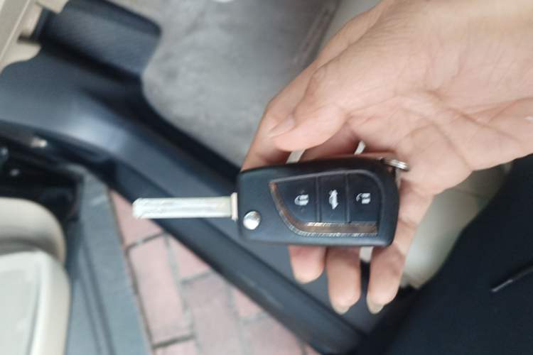 Used Toyota Camry 2018 2.0E Leading Edition Vehicle Key