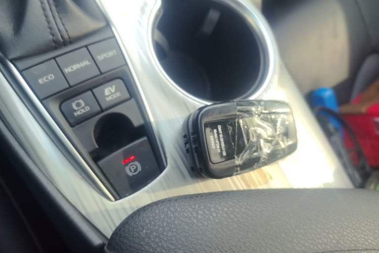 Used Toyota Camry 2018 Dual-Engine 2.5 HG Luxury Edition Vehicle Key