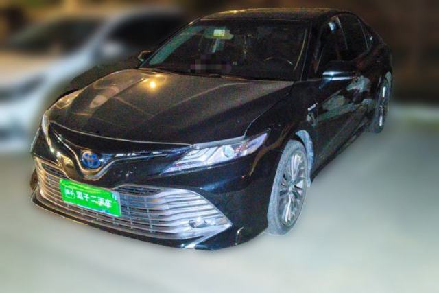 Toyota Camry 2018 Dual-Engine 2.5 HG Luxury Edition مستعملة