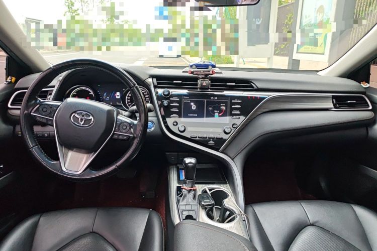 Used Toyota Camry 2018 Dual-Engine 2.5 HG Luxury Edition Center Console