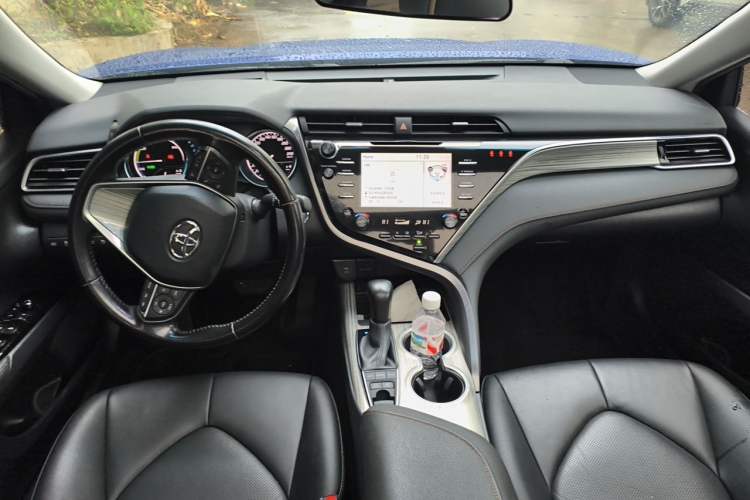 Used Toyota Camry 2018 Dual-Engine 2.5 HG Luxury Edition Center Console