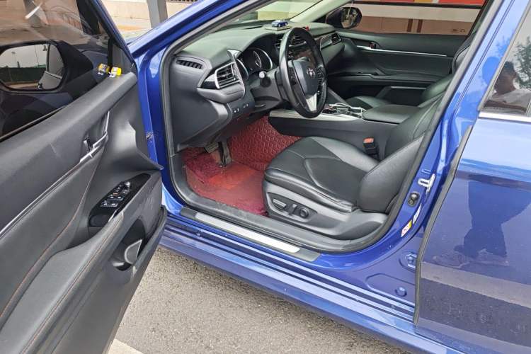 Used Toyota Camry 2018 Dual-Engine 2.5 HG Luxury Edition Driver Seat