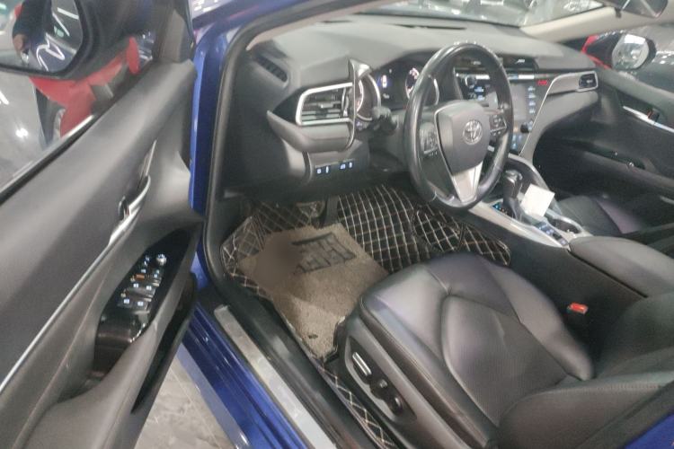 Used Toyota Camry 2018 Dual-Engine 2.5 HG Luxury Edition Driver Seat