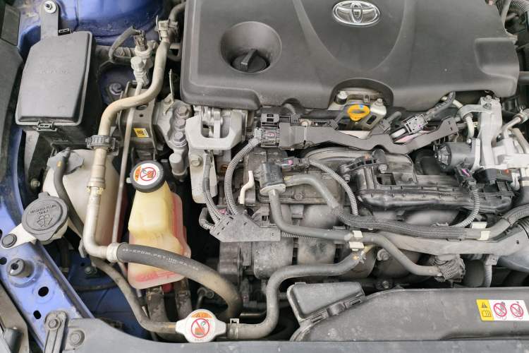 Used Toyota Camry 2018 Dual-Engine 2.5HQ Flagship Edition Engine Bay Right