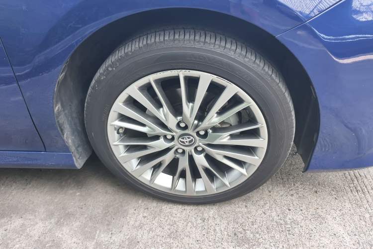 Used Toyota Camry 2018 Dual-Engine 2.5HQ Flagship Edition Exterior 7