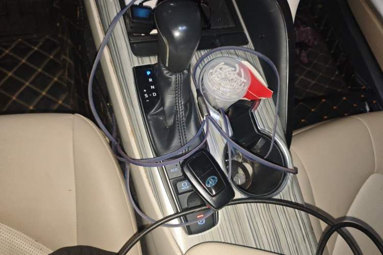 Used Toyota Camry 2018 Dual-Engine 2.5 HG Luxury Edition Gear Lever