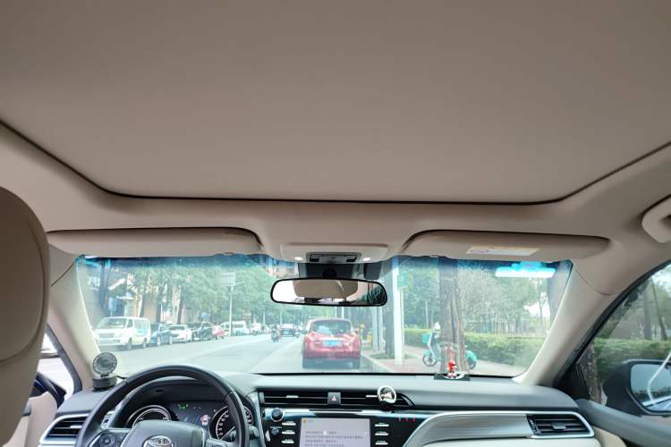Used Toyota Camry 2018 Dual-Engine 2.5 HG Luxury Edition Headliner