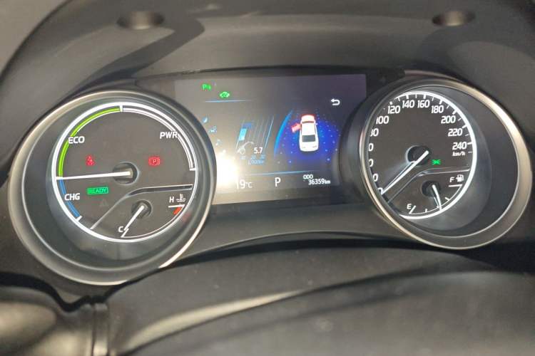 Used Toyota Camry 2018 Dual-Engine 2.5 HG Luxury Edition Instrument Cluster