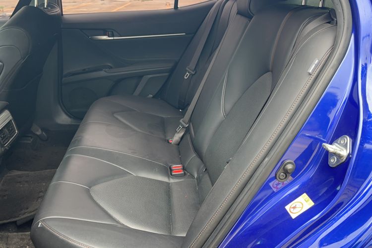 Used Toyota Camry 2018 Dual-Engine 2.5 HG Luxury Edition Interior 2
