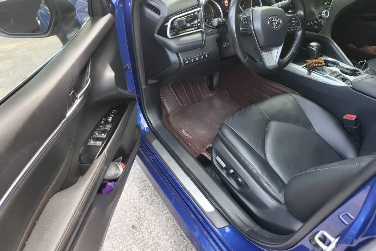 Used Toyota Camry 2018 Dual-Engine 2.5HQ Flagship Edition Interior 3