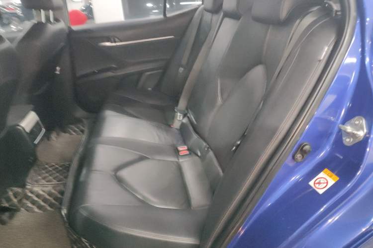 Used Toyota Camry 2018 Dual-Engine 2.5 HG Luxury Edition Left Rear Seat