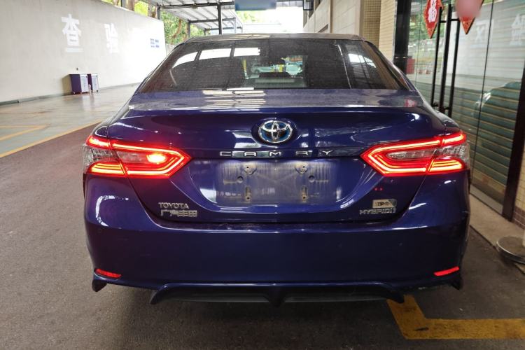 Used Toyota Camry 2018 Dual-Engine 2.5 HG Luxury Edition Rear