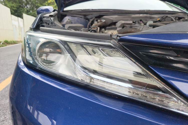 Used Toyota Camry 2018 Dual-Engine 2.5 HG Luxury Edition Right Front Headlight