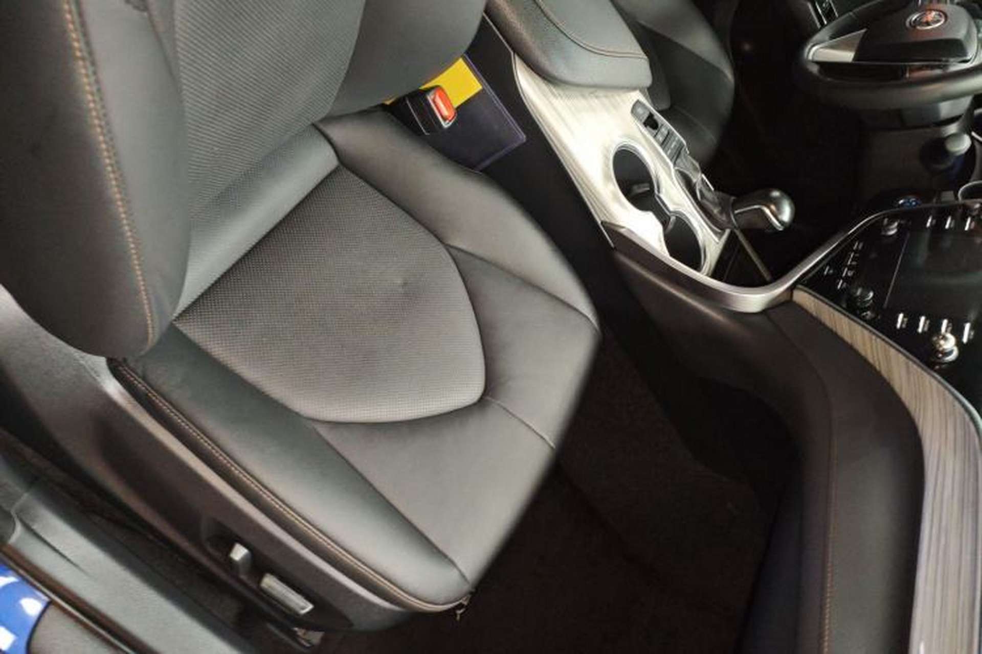 Used Toyota Camry 2018 Dual-Engine 2.5 HG Luxury Edition Right Front Seat