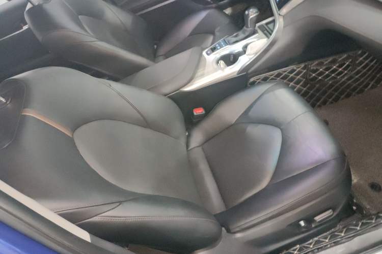 Used Toyota Camry 2018 Dual-Engine 2.5 HG Luxury Edition Right Front Seat