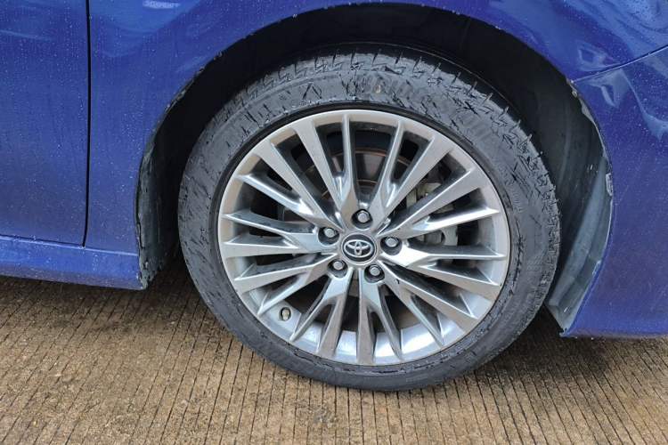 Used Toyota Camry 2018 Dual-Engine 2.5 HG Luxury Edition Right Front Wheel Hub