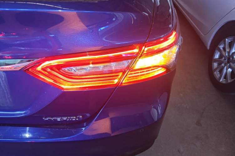 Used Toyota Camry 2018 Dual-Engine 2.5 HG Luxury Edition Right Rear Taillight