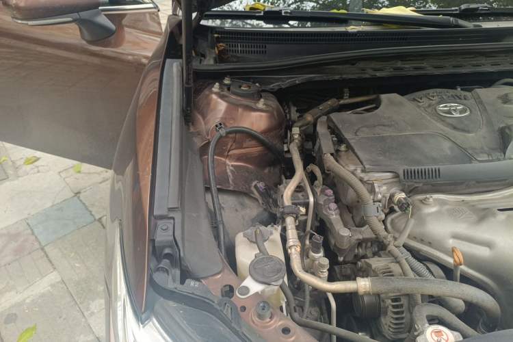 Used Toyota Camry 2018 2.0G Luxury Edition Engine Bay Right