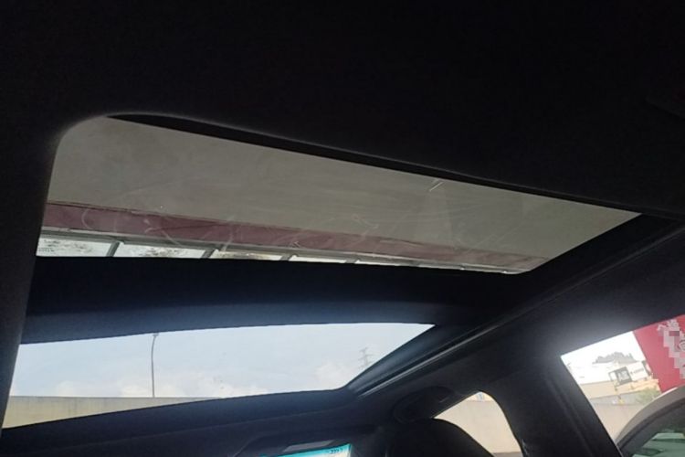 Used Toyota Camry 2018 2.5G Luxury Edition Headliner