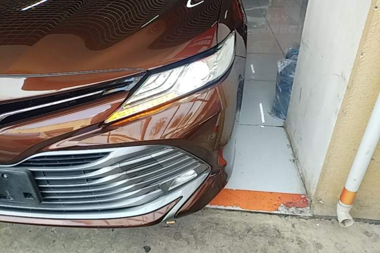 Used Toyota Camry 2018 2.5G Luxury Edition Left Front Headlight