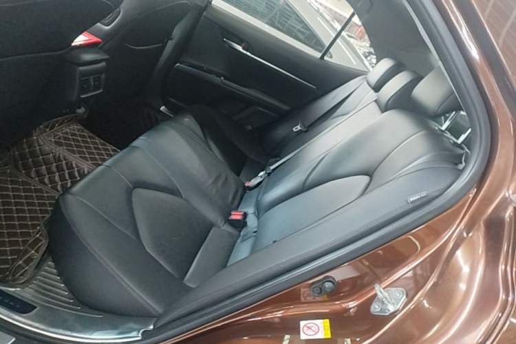 Used Toyota Camry 2018 2.5G Luxury Edition Left Rear Seat