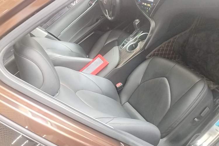 Used Toyota Camry 2018 2.5G Luxury Edition Right Front Seat