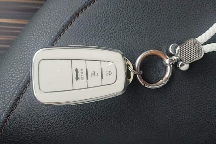 Used Toyota Camry 2018 2.5G Luxury Edition Vehicle Key