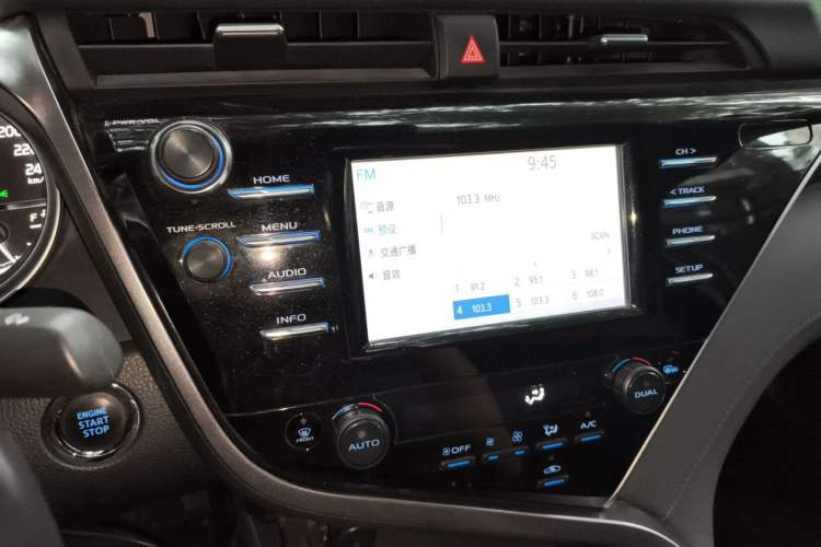 Used Toyota Camry 2018 2.0G Luxury Edition Audio And AC Panel