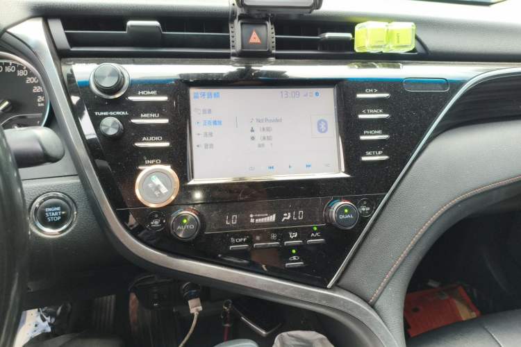Used Toyota Camry 2018 2.0G Luxury Edition Audio And AC Panel