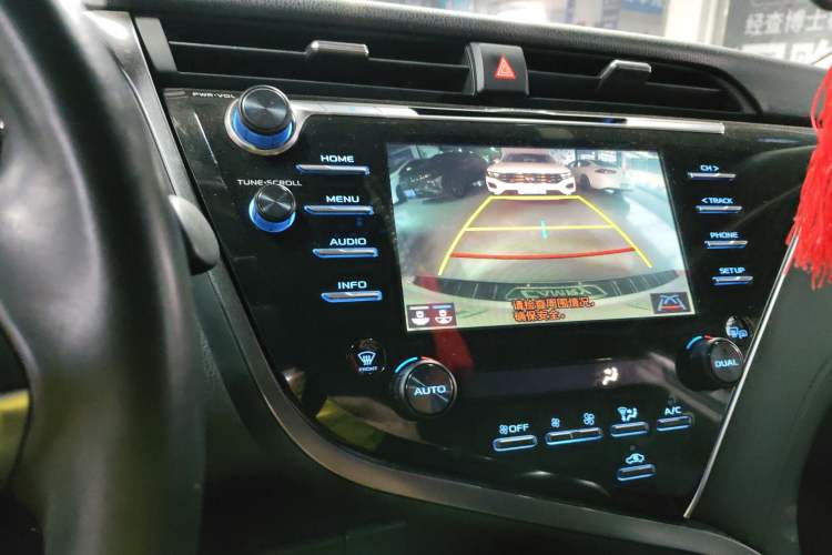 Used Toyota Camry 2018 2.5G Luxury Edition Audio And AC Panel
