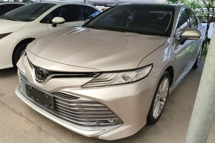 Used Toyota Camry 2018 2.5G Luxury Edition Guazi used car, China used car export, Used car for sale, Used Toyota cars, Cheapest cars for sale