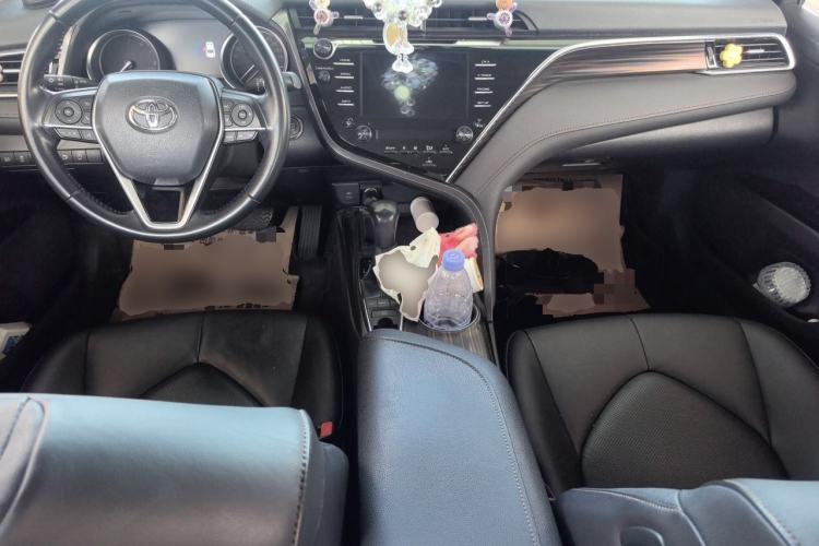 Used Toyota Camry 2018 2.5G Luxury Edition Center Console