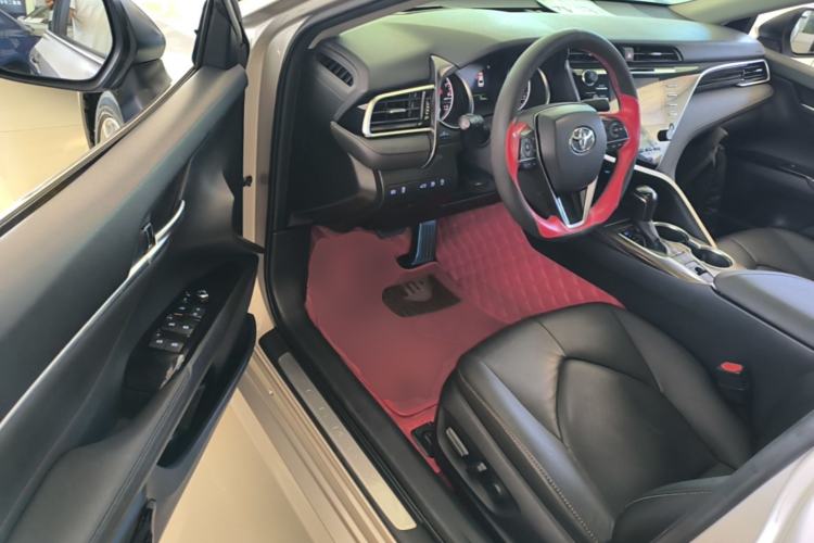 Used Toyota Camry 2018 2.5G Luxury Edition Driver Seat