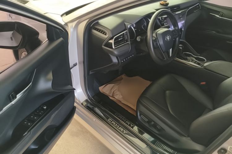 Used Toyota Camry 2018 2.5G Luxury Edition Driver Seat